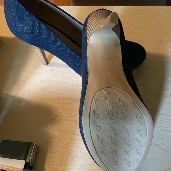 8.5 Round Toe High Heel Denim Pumps - Picture 4 of 5